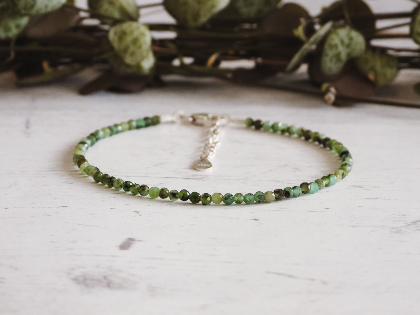 adjustable crystal healing emerald bracelet with silver chain