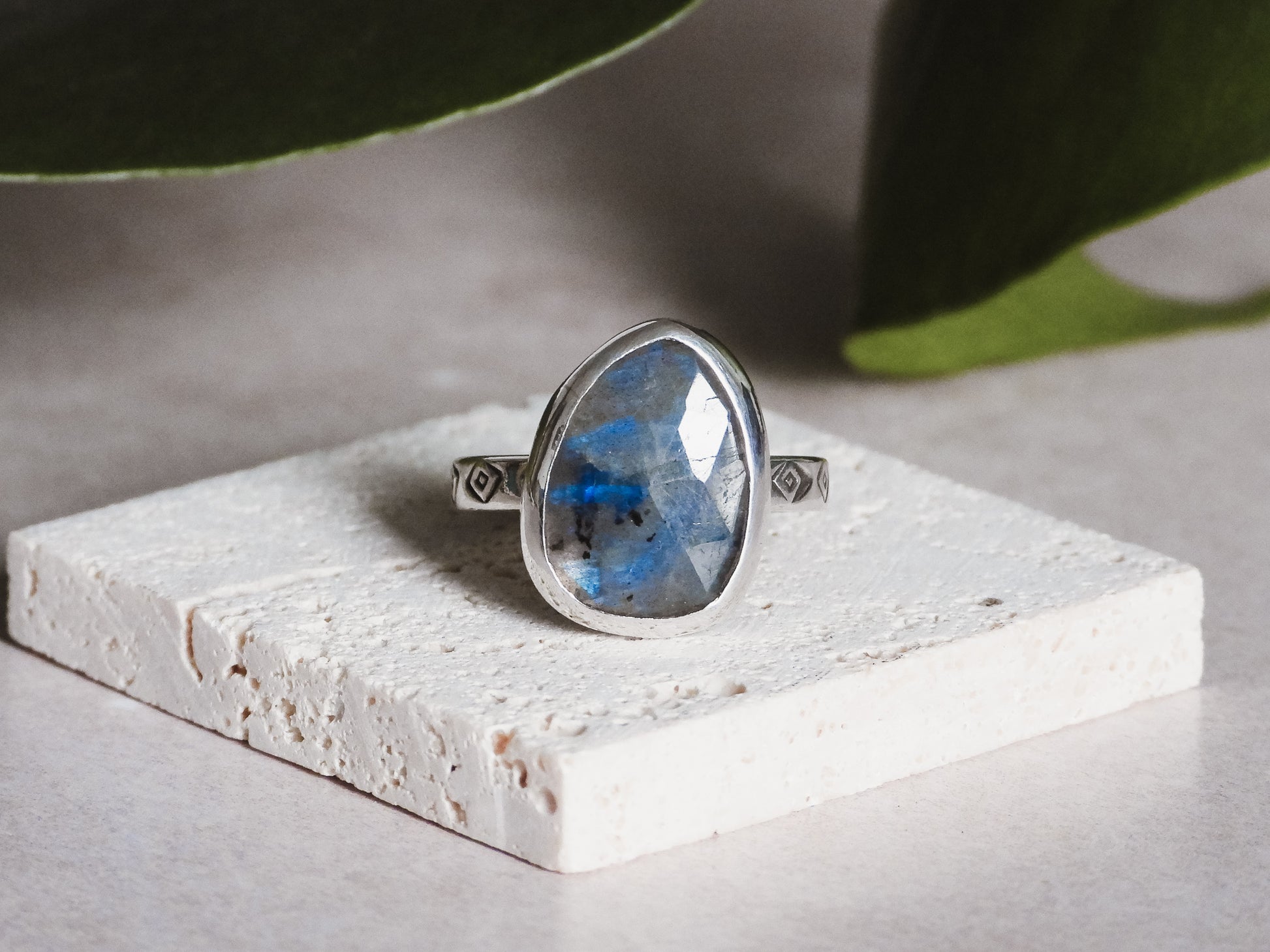 blue flashy rose cut labradorite gemstone ring